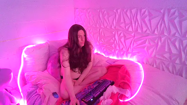 Moongirl117 online show from February 28, 2026, 2:11 am