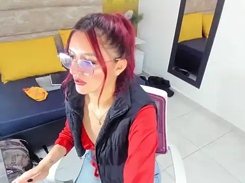 violeethh   online show from March 5, 2026, 1:08 pm