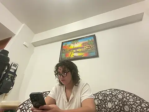 Snapshot of yassiestar chatting on February 28, 2026, 9:47 pm yassiestar online show from February 28, 2026, 9:47 pm