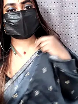 Cutie Nila online show from March 21, 2026, 5:08 am