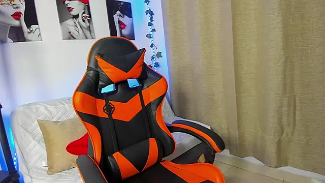 Rebeca Marchetti online show from March 2, 2026, 8:27 pm