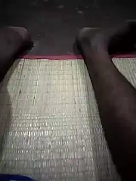 sathish2895 online show from April 26, 2026, 10:23 am