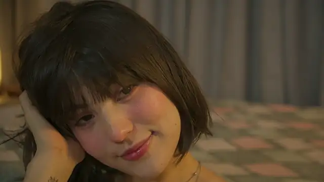 AitanaJhons  online show from April 23, 2026, 10:55 am