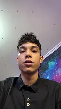 Snapshot of DiamondEssence chatting on March 16, 2026, 7:01 am DiamondEssence online show from March 16, 2026, 7:01 am