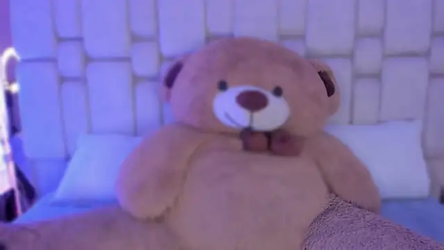 AgathaUwuDoll online show from April 2, 2026, 7:53 pm