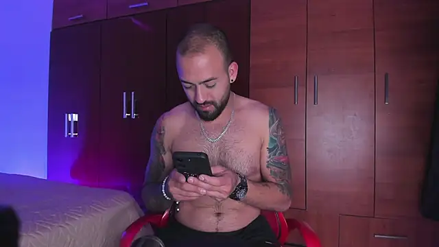 Jacke Taylor1 online show from March 17, 2026, 4:59 am