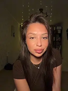 Snapshot of Fragile_Tease chatting on March 21, 2026, 3:38 pm Fragile Tease online show from March 21, 2026, 3:38 pm