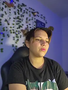 aurora bela online show from April 26, 2026, 6:00 am