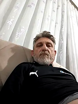 arelll34 online show from February 26, 2026, 11:38 pm