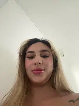 SamanthaVega  online show from June 30, 2026, 9:48 pm