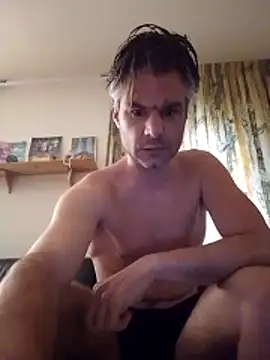 Hornybalkanmen12 online show from May 30, 2026, 6:02 pm