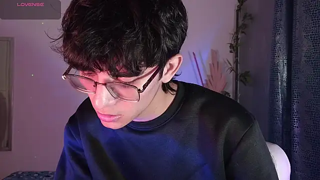 noah millerx online show from March 2, 2026, 4:13 am