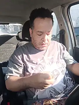 UrsoBissexualPauGrosso online show from April 19, 2026, 6:10 pm