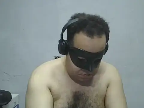 UrsoBissexualPauGrosso online show from April 7, 2026, 1:29 am