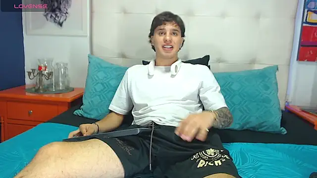 EXCLUSIVE8 online show from March 21, 2026, 4:46 am