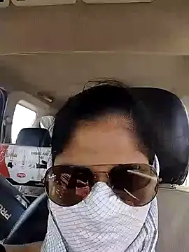 chandan19812 online show from April 15, 2026, 5:35 am