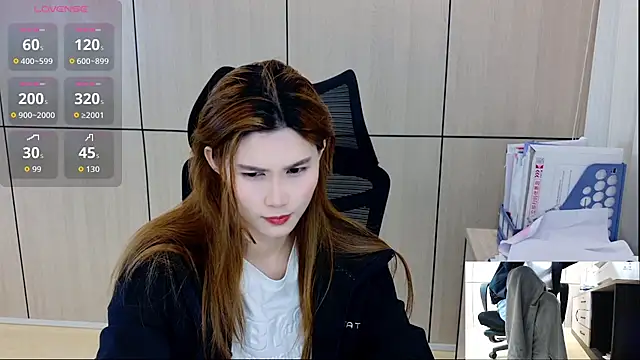 zhen-68 online show from May 6, 2026, 1:42 am