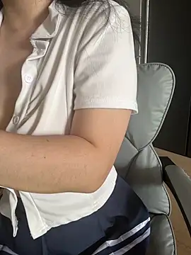 Snapshot of Ab324- chatting on March 28, 2026, 3:40 am Ab324- online show from March 28, 2026, 3:40 am