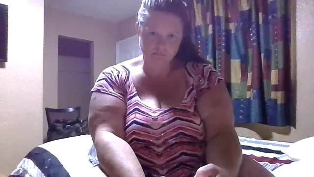 Juciy0420 online show from June 1, 2026, 5:56 pm
