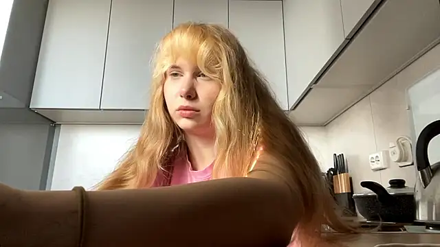 Snapshot of ShariLappas chatting on March 14, 2026, 1:17 pm ShariLappas online show from March 14, 2026, 1:17 pm