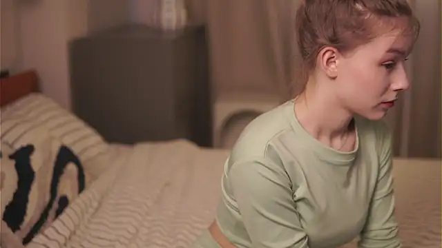 VenaLammo online show from March 13, 2026, 1:49 pm