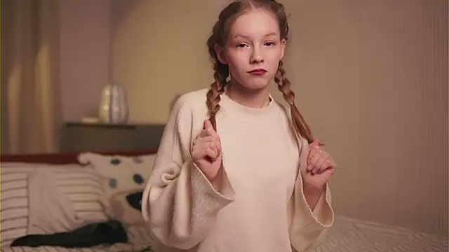 VenaLammo online show from March 10, 2026, 2:43 pm