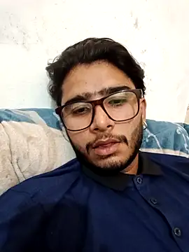 CoralN online show from April 7, 2026, 3:52 am