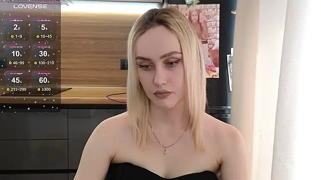 Bella Villen online show from July 20, 2026, 8:54 am