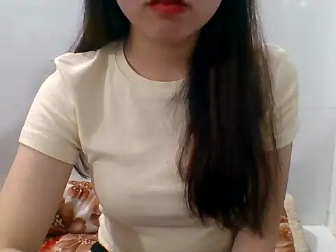 Snapshot of kiraa-007 chatting on June 10, 2026, 1:45 pm kiraa-007 online show from June 10, 2026, 1:45 pm