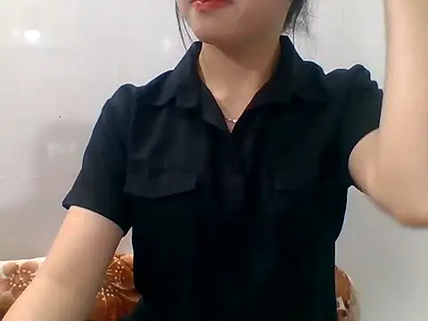 Snapshot of kiraa-007 chatting on May 8, 2026, 2:54 pm kiraa-007 online show from May 8, 2026, 2:54 pm