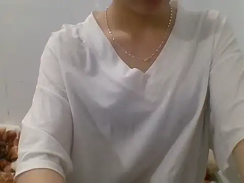 Snapshot of kiraa-007 chatting on May 11, 2026, 1:01 pm kiraa-007 online show from May 11, 2026, 1:01 pm