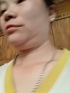 Lindxx-hot online show from April 4, 2026, 3:02 am