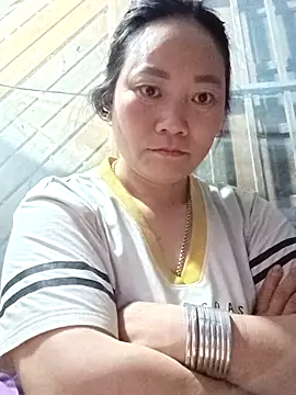 Lindxx-hot online show from March 16, 2026, 7:49 pm