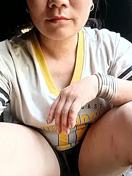 Lindxx-hot online show from April 6, 2026, 4:46 am