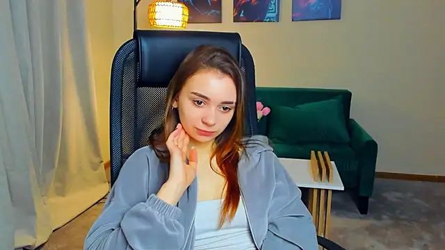 CarmelPerlas online show from March 4, 2026, 6:21 am