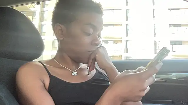 PetiteWet online show from March 25, 2026, 1:43 pm