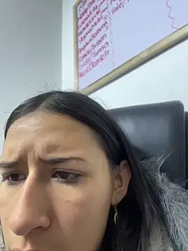 LilyRossi  online show from June 3, 2026, 11:44 am