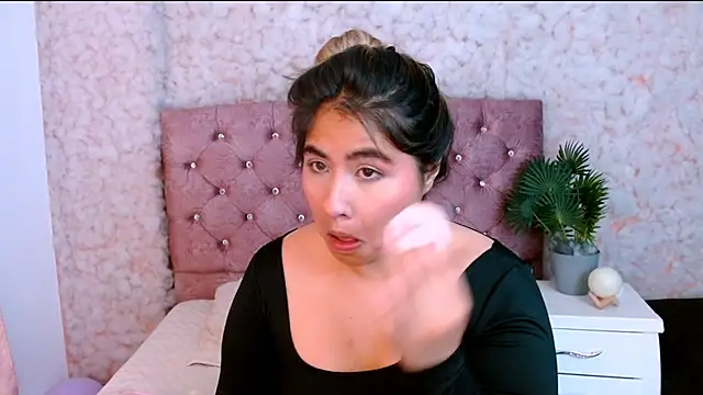 Snapshot of Sofiazaf_ chatting on March 12, 2026, 12:31 pm Sofiazaf online show from March 12, 2026, 12:31 pm