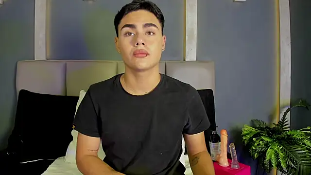 JOEYMIILLS online show from February 27, 2026, 1:22 pm