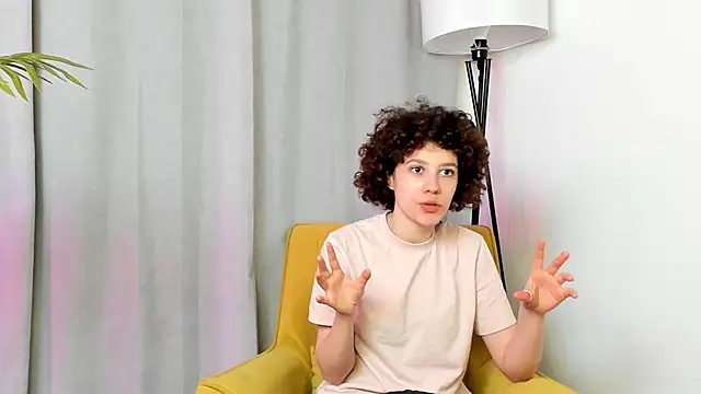 KortneyLalim online show from February 27, 2026, 6:35 am