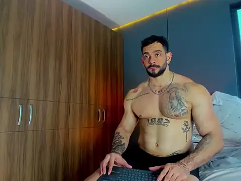 massimo visconti online show from March 6, 2026, 1:50 pm