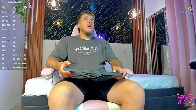 keane lee  online show from April 24, 2026, 12:07 pm