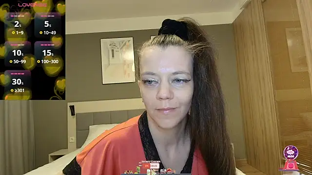 Snapshot of Yana-XX chatting on April 4, 2026, 6:47 pm Yana-XX online show from April 4, 2026, 6:47 pm