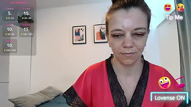 Snapshot of Yana-XX chatting on July 2, 2026, 2:45 pm Yana-XX online show from July 2, 2026, 2:45 pm