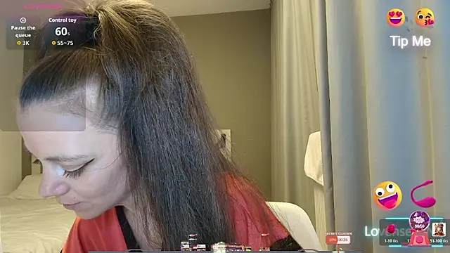 Snapshot of Yana-XX chatting on June 6, 2026, 10:48 pm Yana-XX online show from June 6, 2026, 10:48 pm