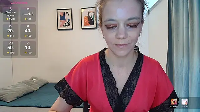 Snapshot of Yana-XX chatting on July 10, 2026, 5:13 pm Yana-XX online show from July 10, 2026, 5:13 pm