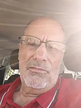 lui8181 online show from June 12, 2026, 5:21 pm