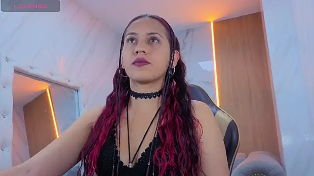 Snapshot of Lola_roses_tf chatting on July 18, 2026, 8:06 pm Lola roses tf online show from July 18, 2026, 8:06 pm