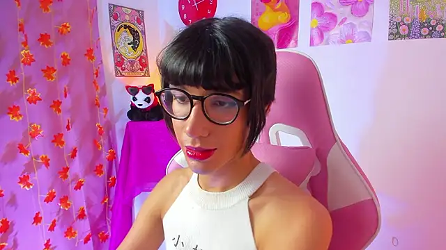 Madeline 21 online show from March 11, 2026, 5:12 am