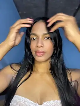 Snapshot of FlorSalvaje_ chatting on May 23, 2026, 12:20 am FlorSalvaje online show from May 23, 2026, 12:20 am